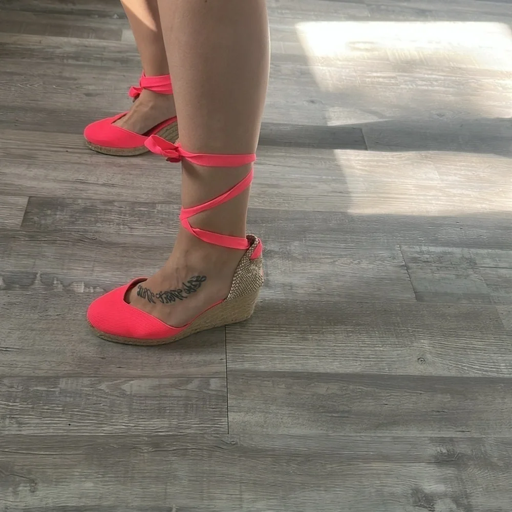 Castaner Espadrilles Wedges Sandals Wrap Around Shoe Lace Up Neon Pink Size US 9